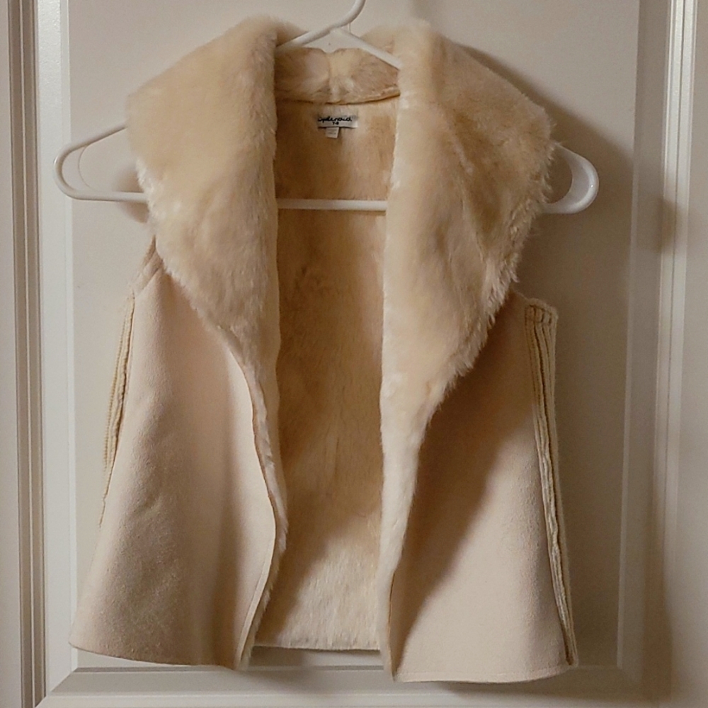 Girls faux fur vest